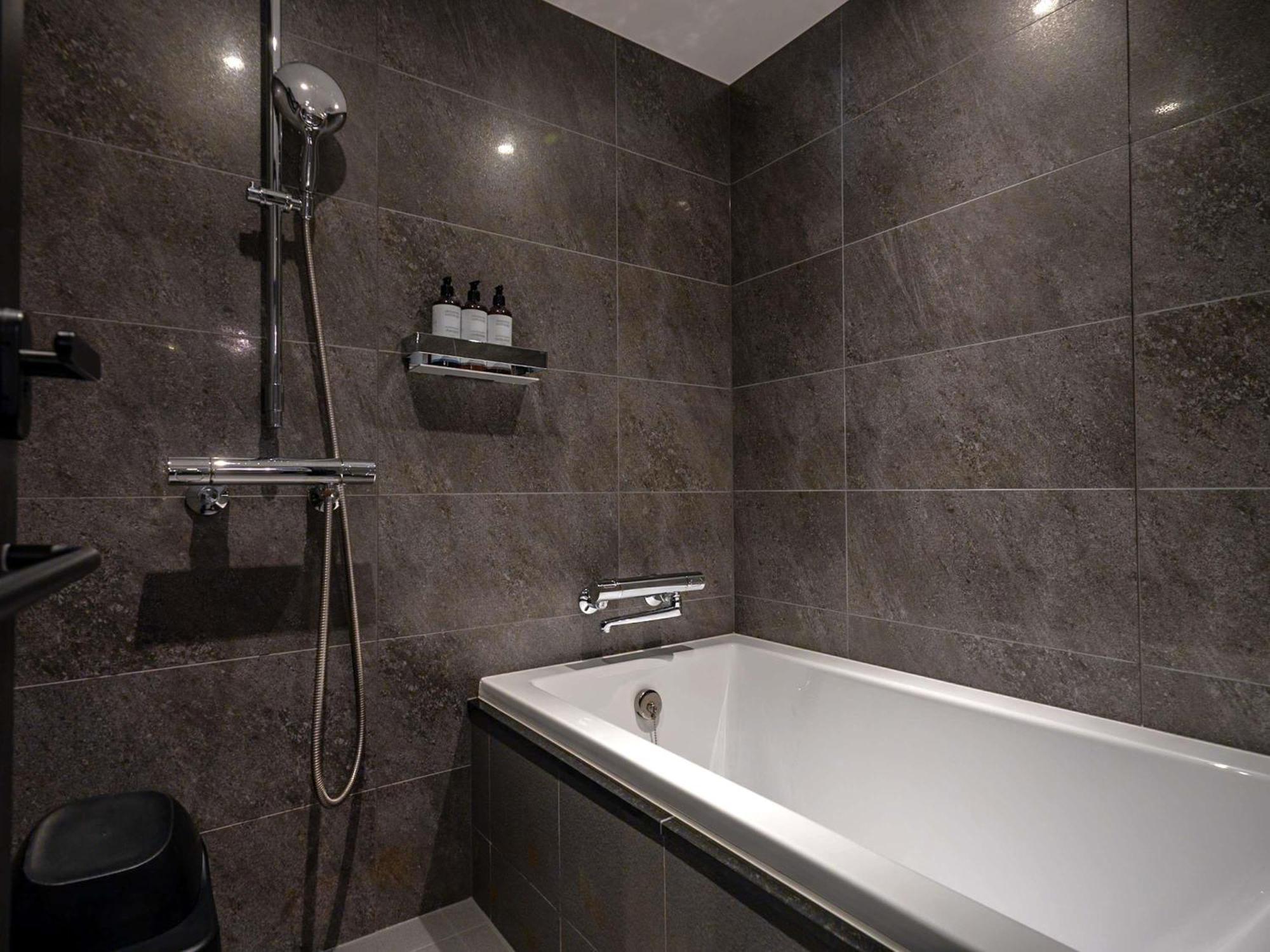 Hotel Mercure Station 4*